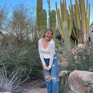 Meet your Posher, Sierra